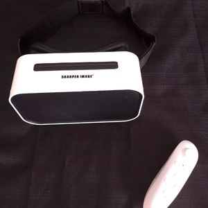 Virtual Reality VR Headset for Smartphone Sharper Image White (2017) Barely Used